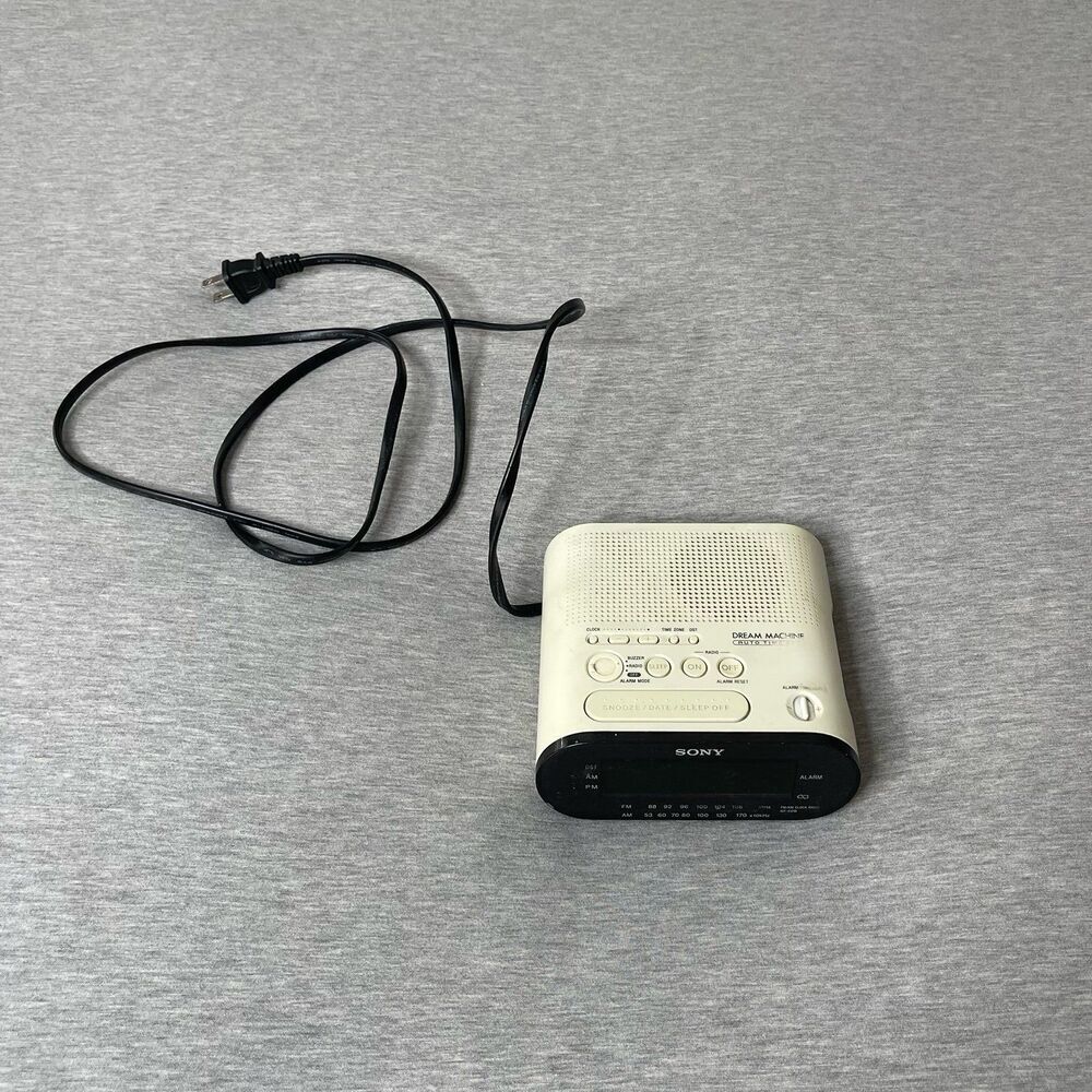 Sony White Digital Dream Machine FM/AM 90s Alarm Clock Radio